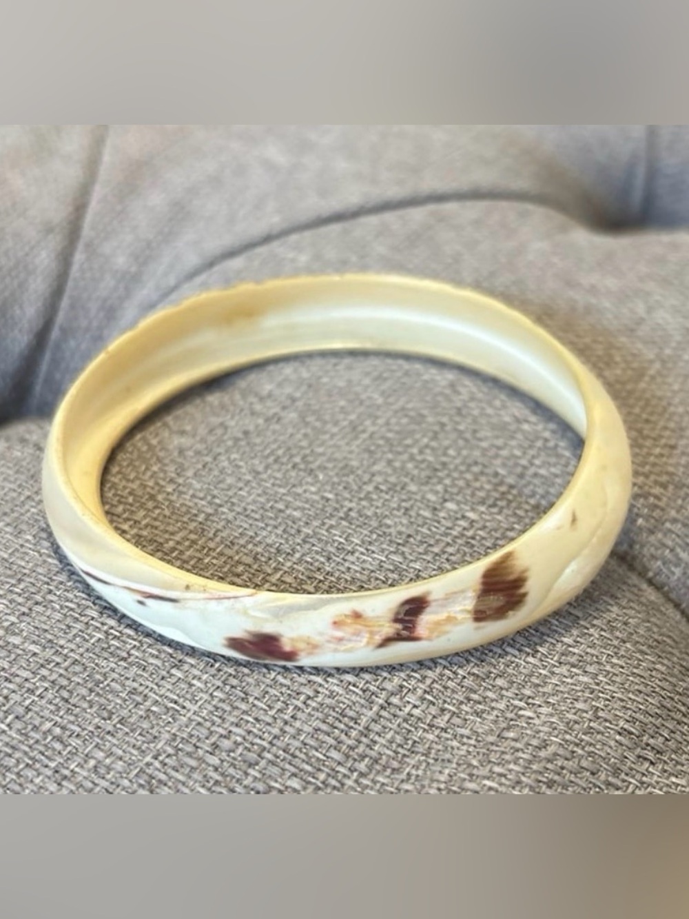 Vintage Art Deco Hand Carved Shell Bangle Bracelet Mother of Pearl 2.25" ID